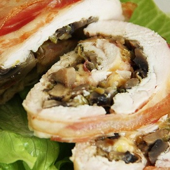 Recipes of pork, chicken and tomato rolls with mushrooms