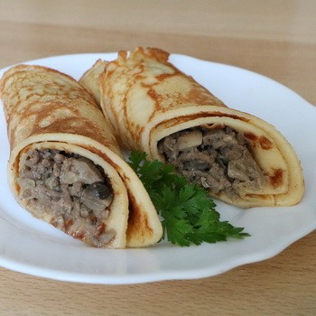 Pancakes with meat and mushrooms: recipes