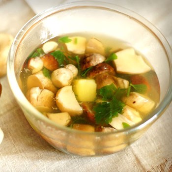 Przepisy na zupy borowikowe z ziemniakami