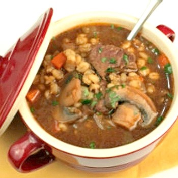 Sup dari cendana porcini dengan keju: resipi untuk kursus pertama
